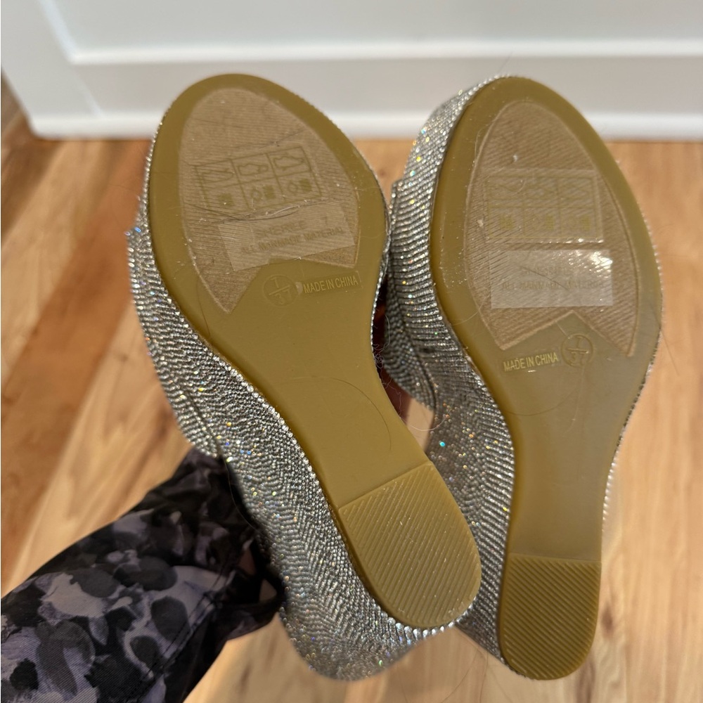 Lulus Silver Rhinestone Platform Heels Size 7 - image 4
